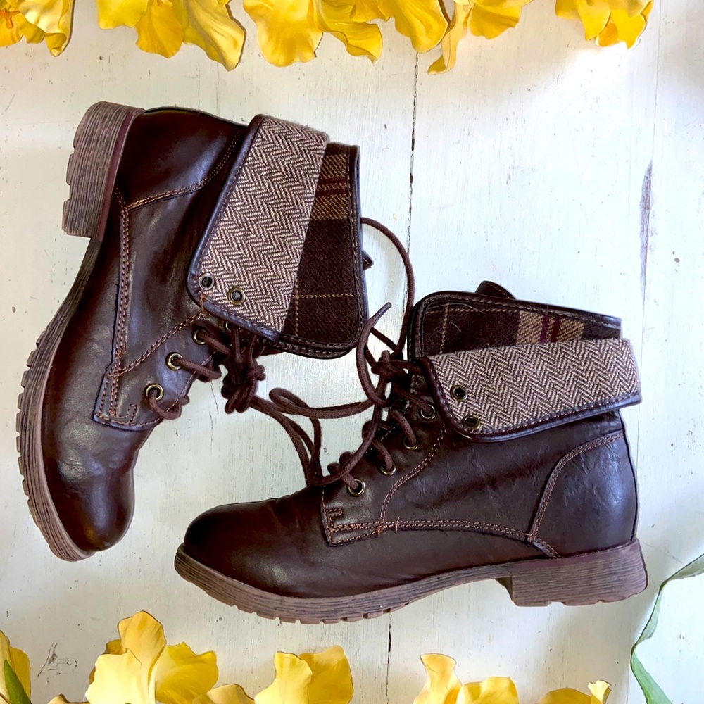 ROCK & CANDY Brown Plaid Lined Booties